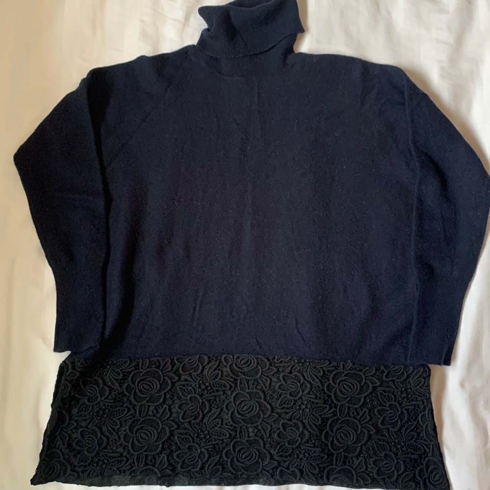 Deep blue cashmere tunic  turtleneck w wide black lace band across hem slits EUC